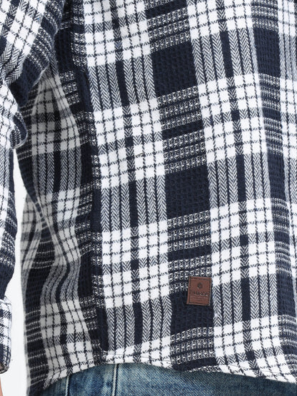 Checks hood white Shirt